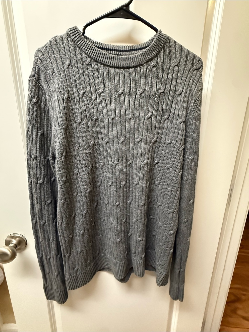 Express Men’s Gray Cable Knit Cotton Crewneck Sweater Size M